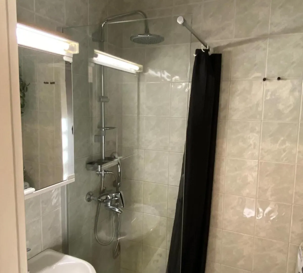 Beautiful 80M2 Condo In The Heart Of הלסינקי דירה